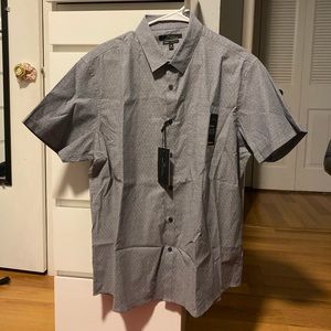 Marc Anthony’s men’s button up shirt sleeve shirt